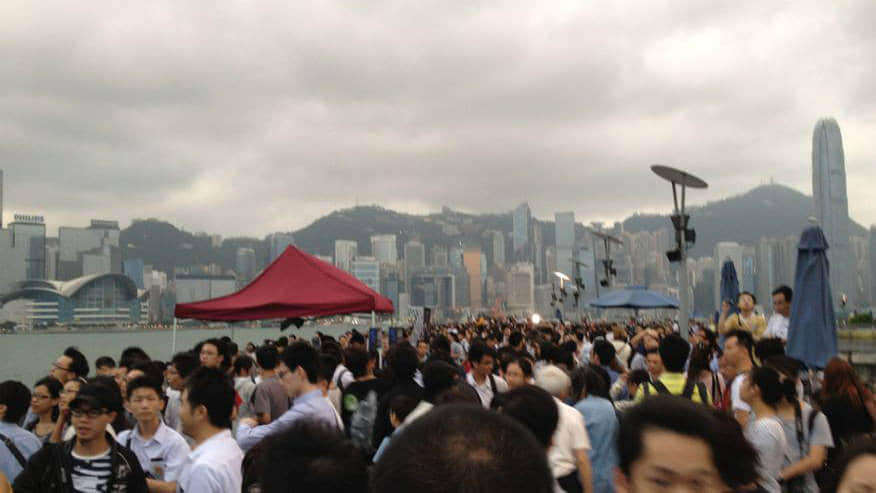 早上六點,星光大道人山人海