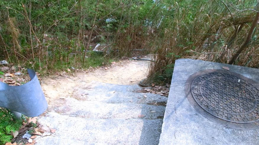 抬著單車上去吧